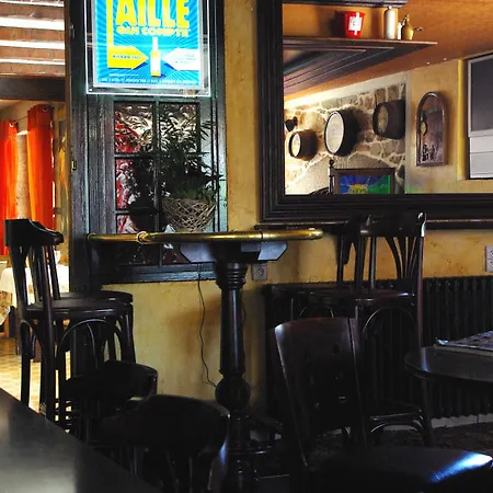 호텔 L'auberge Fleurie Le Nayrac