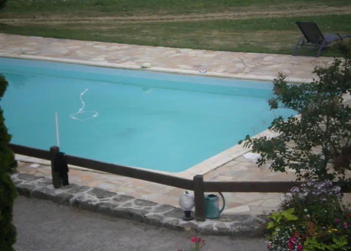 호텔 L'auberge Fleurie Le Nayrac